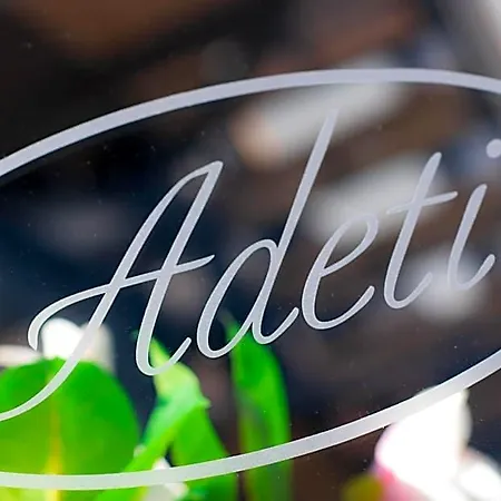 Adeti Hotell